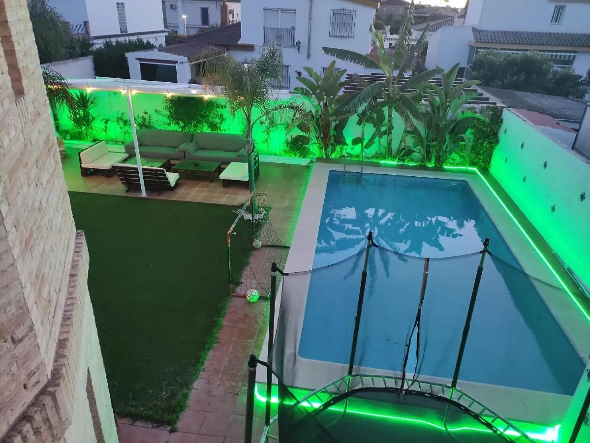 Apartamento Privado Con Piscina Y Jardin Compartidos. Valencina de la Concepcion