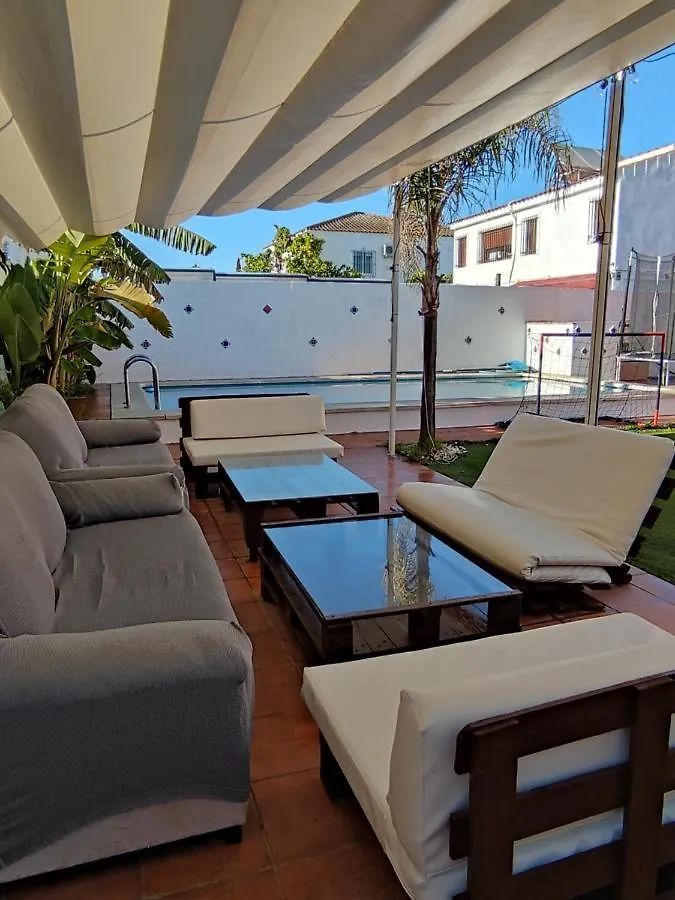 Apartamento Privado Con Piscina Y Jardin Compartidos. Valencina de la Concepcion