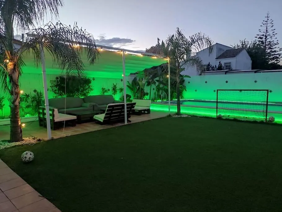 Guest house Apartamento Privado Con Piscina Y Jardin Compartidos. Valencina de la Concepcion