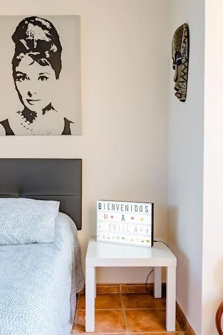 Apartamento Privado Con Piscina Y Jardin Compartidos. Valencina de la Concepcion Spain