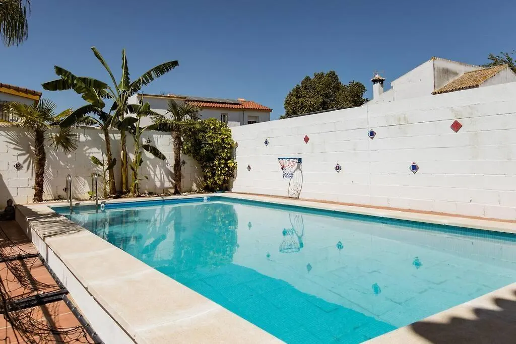 Apartamento Privado Con Piscina Y Jardin Compartidos. Valencina de la Concepcion Spain