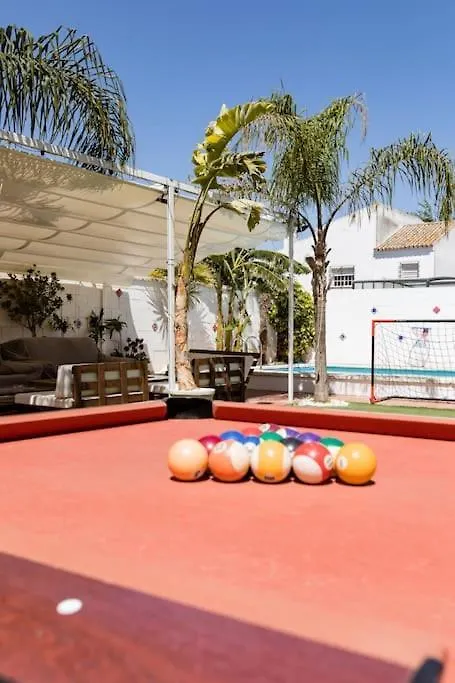 Guest house Apartamento Privado Con Piscina Y Jardin Compartidos. Valencina de la Concepcion