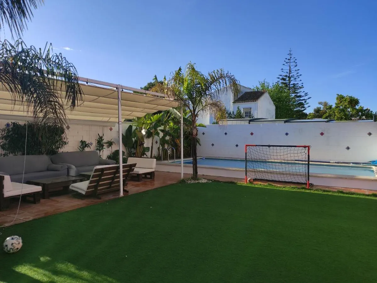 Πανσιόν Apartamento Privado Con Piscina Y Jardin Compartidos. Valencina de la Concepción